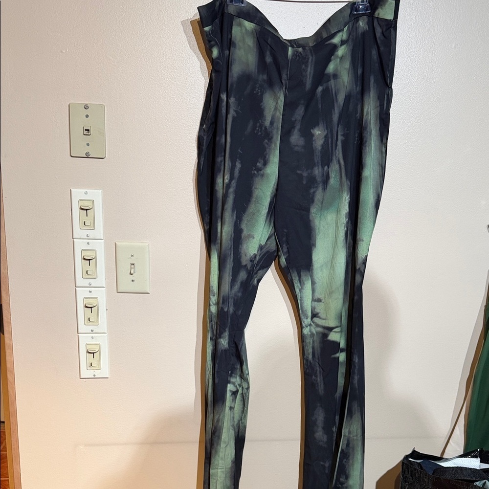 PrettyLittleThing Black and Green Tie-Dye Pants